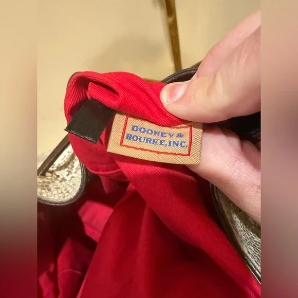 Dooney & Bourke Neutral Snake-Print Drawstring Bucket Bag *read for condition* - Picture 12 of 13